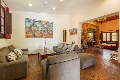 Villa Masia Notari Casabona