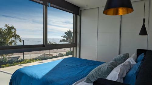 Paradise Beachfront Luxury Villa