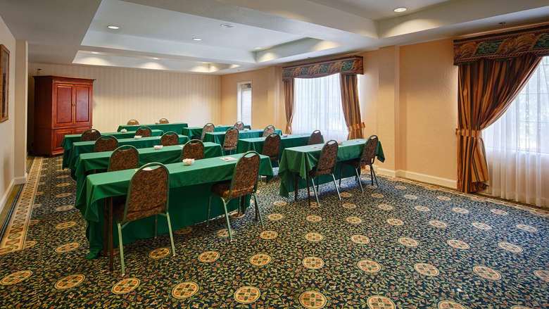 Best Western Plus Executive Hotel And Suites