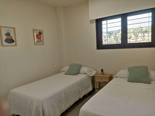 Apartamento Victoria 2. Piscina Comunitaria