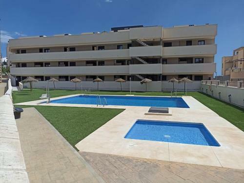 Apartamento Victoria 2. Piscina Comunitaria