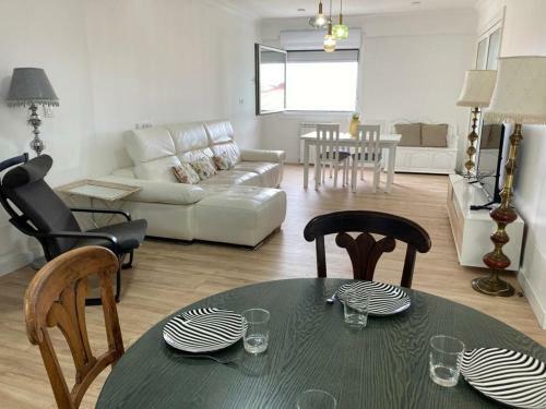Apartamento Piso En Camelias, Vigo
