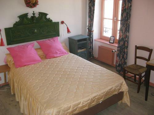Hotel Logis Auberge De Forg�s