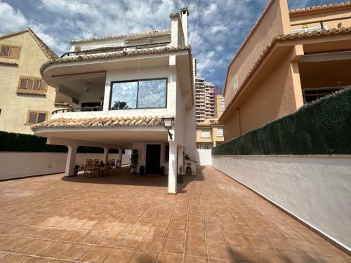 Beachfront Vila