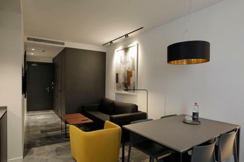 Apartamento Fet�n