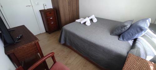 Comoda Y Moderna Habitacion Doble