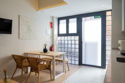 Hostal Florit Flats - The Serreria Rooms