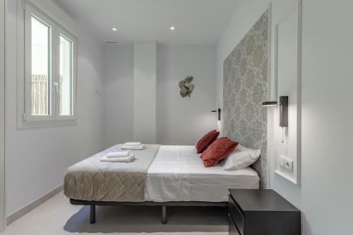 Chic & Comfortable Apartment, Private Terrace