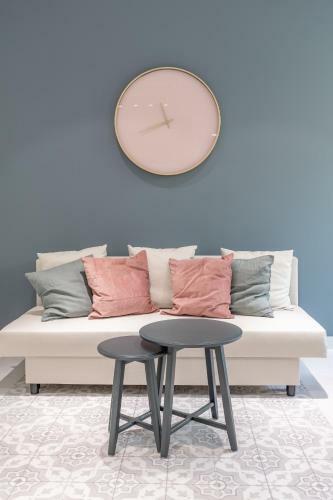 Chic & Comfortable Apartment, Private Terrace