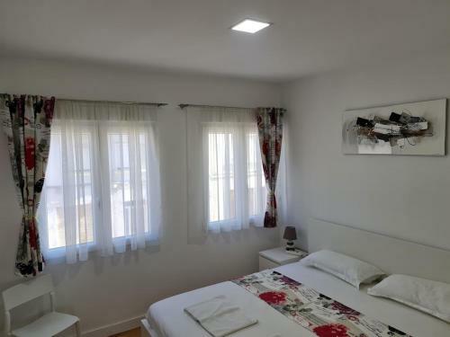 Arenas 3 Apartament