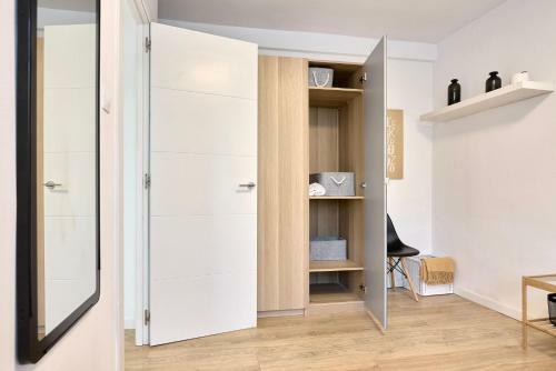 Apartamento Spacious, Sunny Flat By City Of Arts & Sciences
