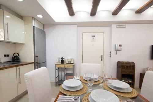 Florit Flats - The Old Town Apartment
