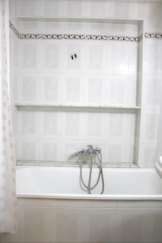 Apartamento Vacansis,com Bajo A Un Paso Del Mar