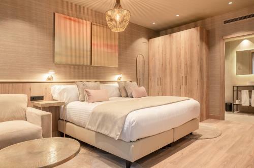 Hotel The Valentia Corretger�a