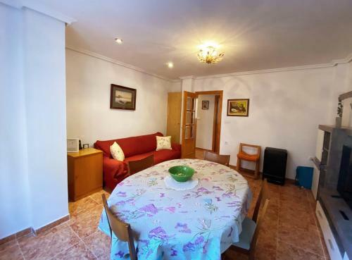 Rooms In Valencia Great Location In Shared Apartment