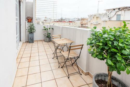 Dormforyou Ayuntamiento Apartment