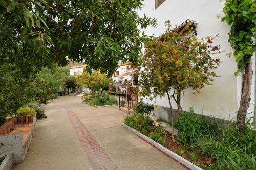 Tuguest Hortichuela House