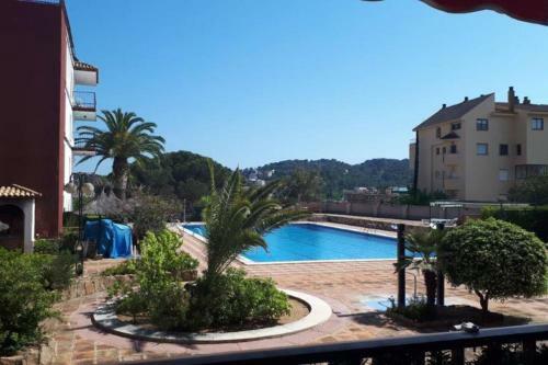 Fant�stico Apartamento Con Piscina En Tossa de Mar