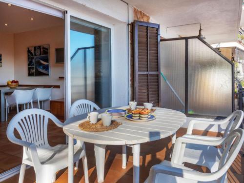 Apartment Codolar By Interhome