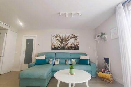 Shr039 2 Bedroom Apartment Al Duna Beach II