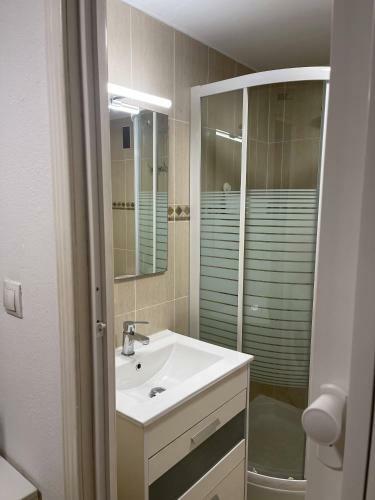 Apartamento Piso C�ntrico Plazamar 4 Piscina