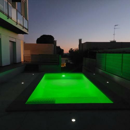 Almaralmar - Sunlight, Swimming Pool And Beach