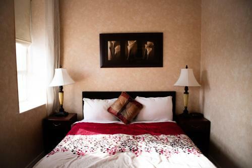 Posada Royal Inn And Suites At Guelph