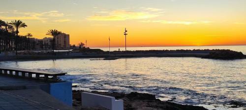 Beachside Apartment In Torrevieja