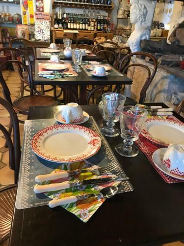 Hostal Le Comptoir De Martine