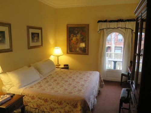 Madison Manor B&B And Pub