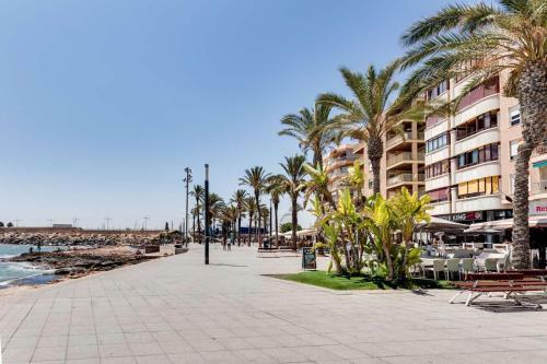 ?omfortable Apartament Caballero De Rodas