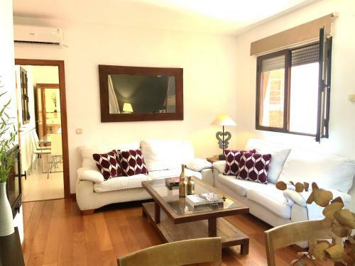 Casa Andaque Con Parking Y Patio En El Centro Hist�rico
