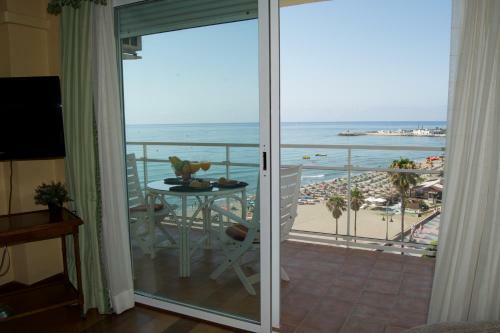 Apartamento Almar, Torremolinos Beachfront 606 By Alohamalaga