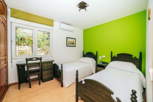 Villa Chalet Independiente En Primera L�nea de Moraira.
