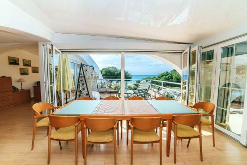 Villa Chalet Independiente En Primera L�nea de Moraira.