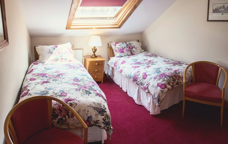 Riverside Bed And Breakfast