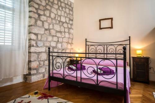 Old Palace Apartment