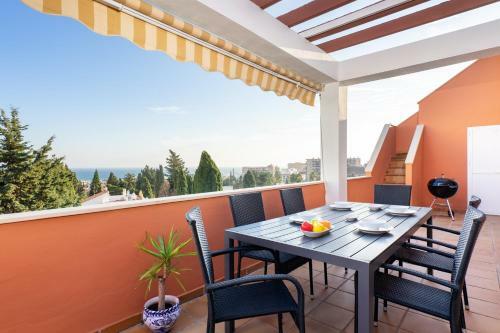 Apartamento Cozy Penthouse In Torremolinos Ref 09