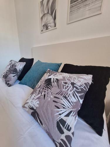 Apartamento Primera Linea Del Mar ! Acceso Directo Playa Carihuela