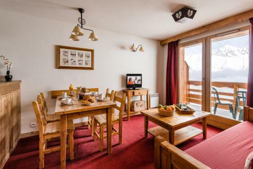 Aparthotel Lagrange Prestige Les Hauts De Comborci�re