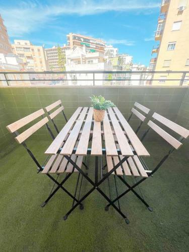 Large & Cozy Centrally Apartment