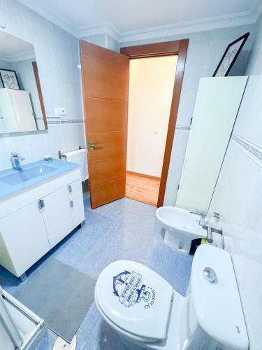 Large & Cozy Centrally Apartment
