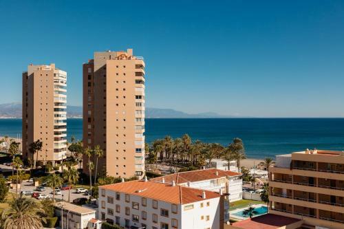 Beachfront Apartment With Stunning Views In Torremolinos