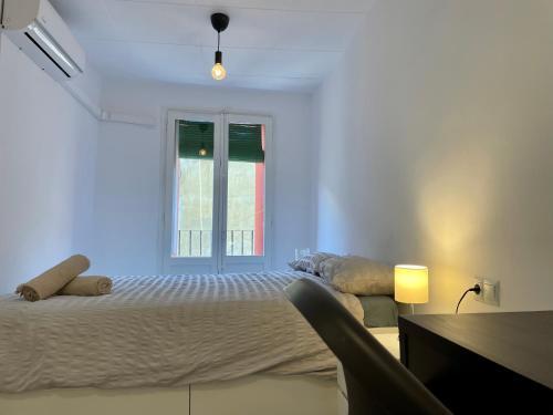 C�modo Apartamento A UNA Calle De La Catedral!