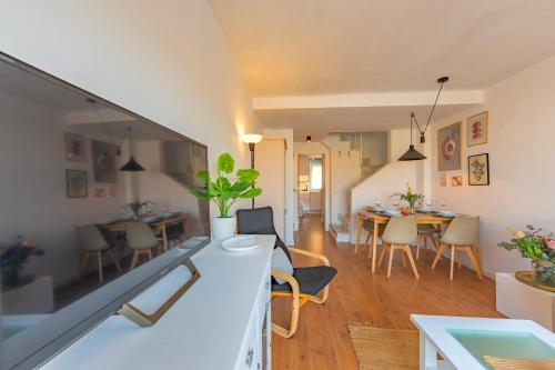 Apartamento Beachfront, Pool, Terrace & Wifi - *simplytarifa*