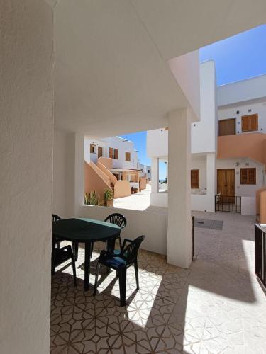 Apartamento Piscina, Wifi, Patio Con Vistas