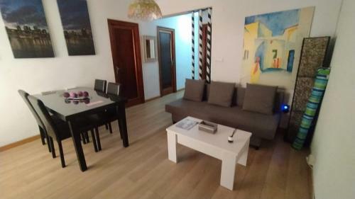 Sencillo Apartamento En Primera L�nea de Playa