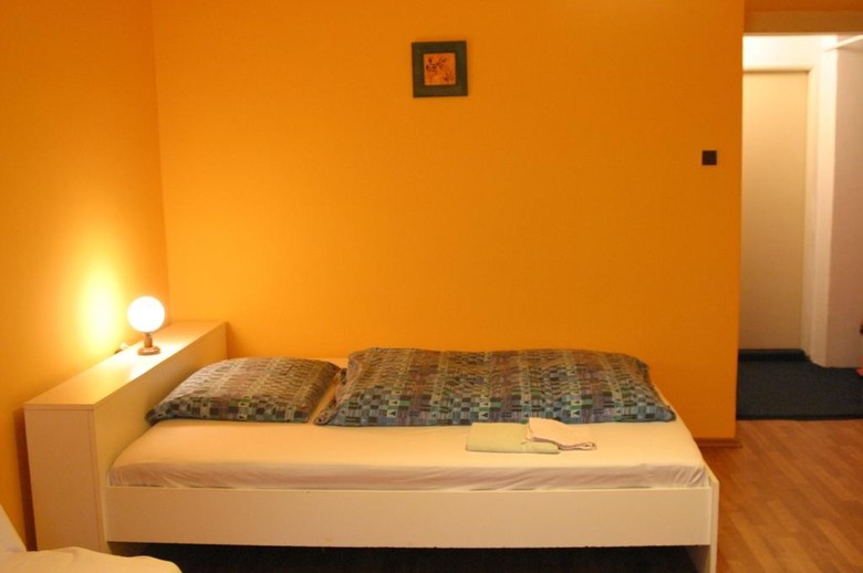 Bed & Breakfast Guest House Dd