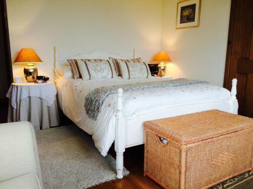 Bed & Breakfast Trecarne House