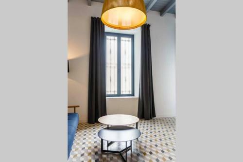 Pop Art, 2bd Ground Central Apartment